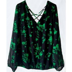 Sz 2 Torrid Floral Black Green Sheer Sleeve Top